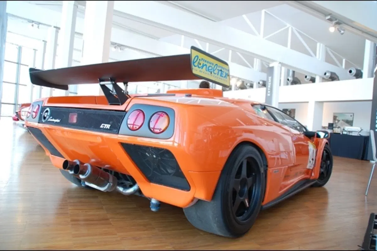 Winkelman inaugura l'impianto fotovoltaico Lamborghini (21)