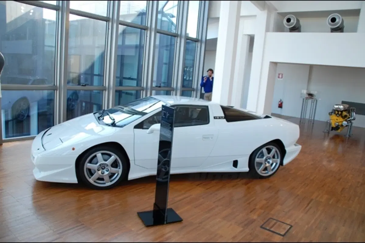 Winkelman inaugura l'impianto fotovoltaico Lamborghini (25)