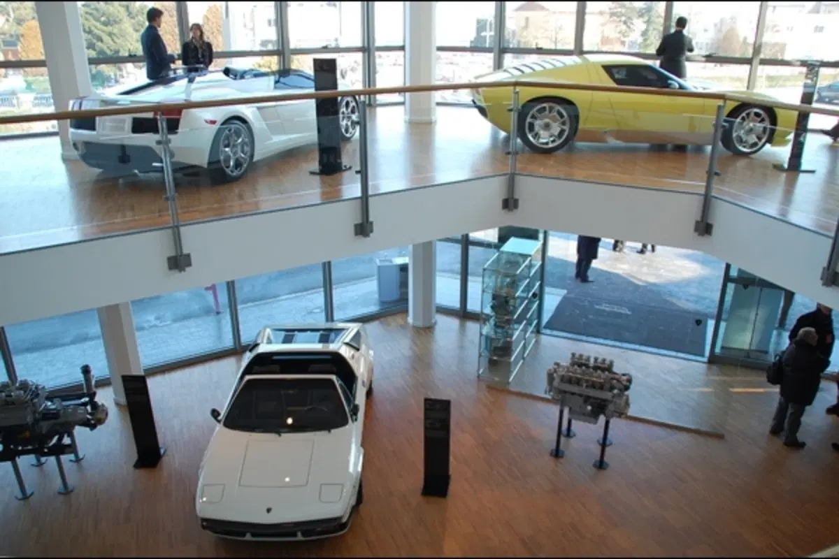 Winkelman inaugura l'impianto fotovoltaico Lamborghini (28)