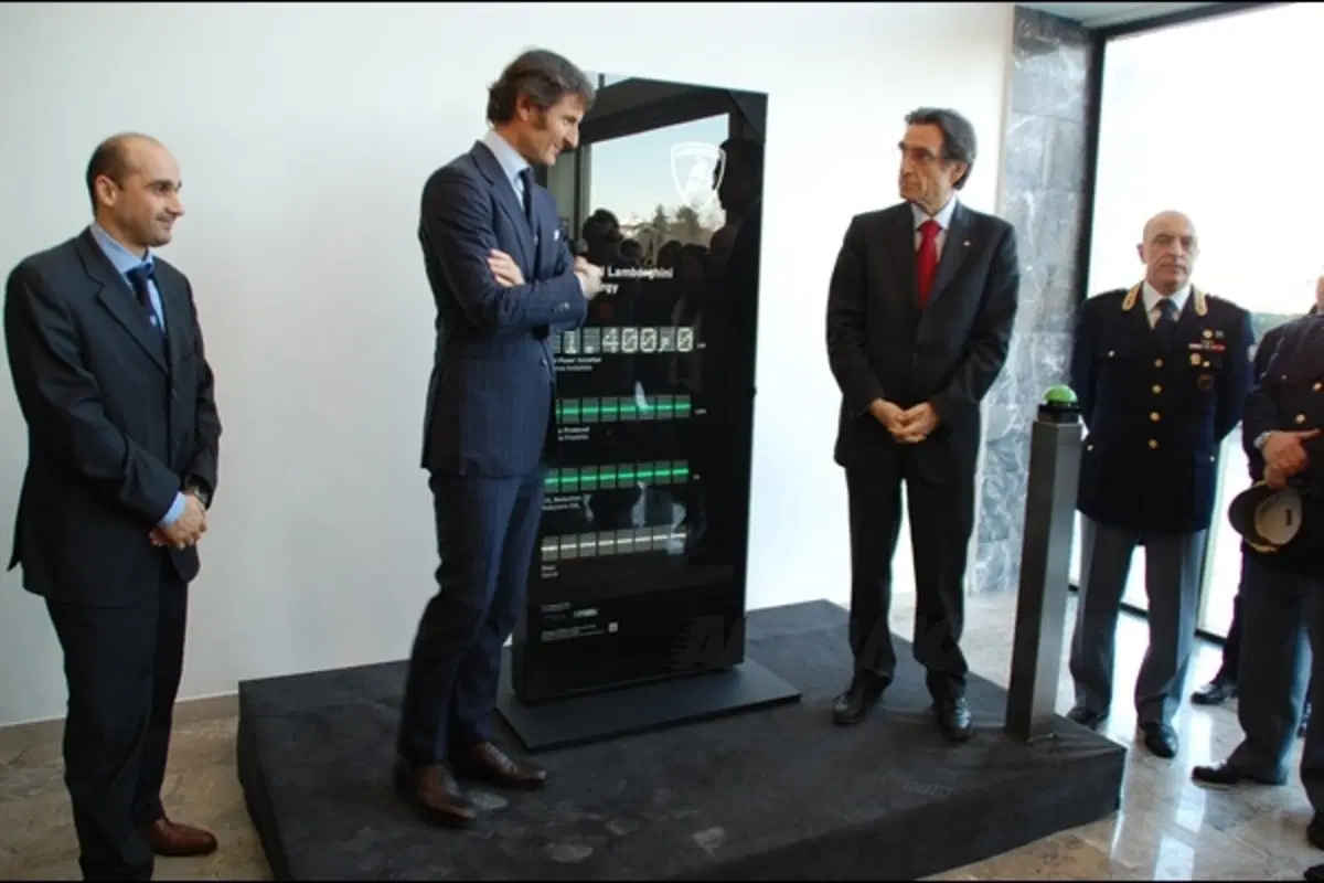 Winkelman inaugura l'impianto fotovoltaico Lamborghini (32)