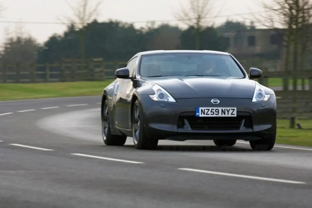 Nissan 370Z Black Edition (4)