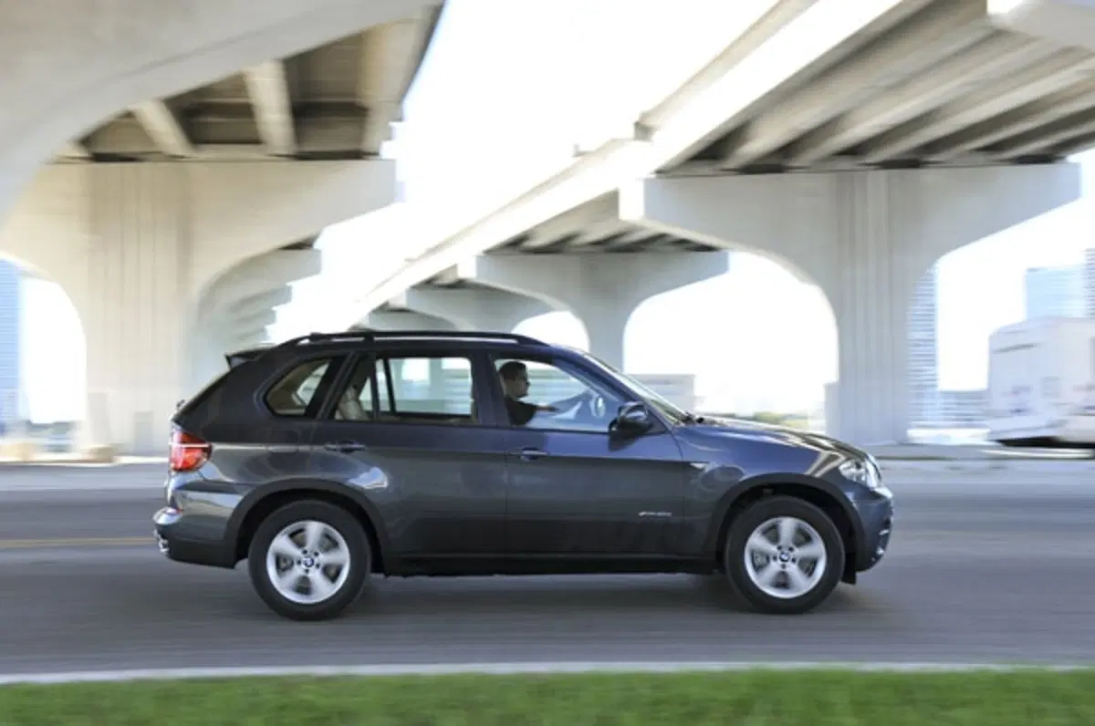 BMW X5 restyling (11)