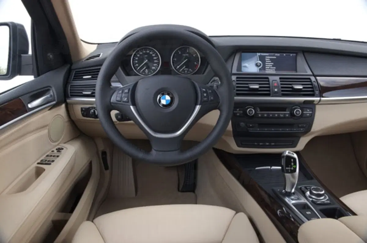 BMW X5 restyling (61)