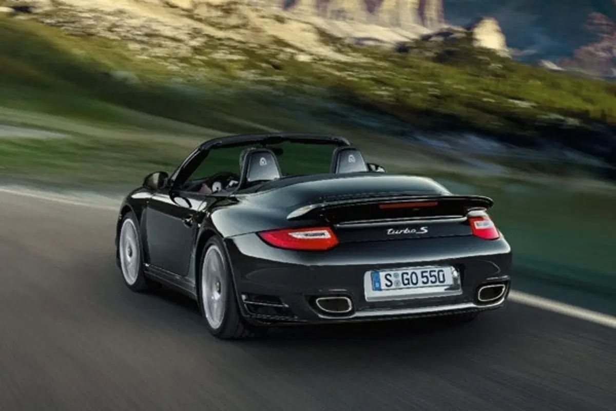 Porsche 911 Turbo S (3)