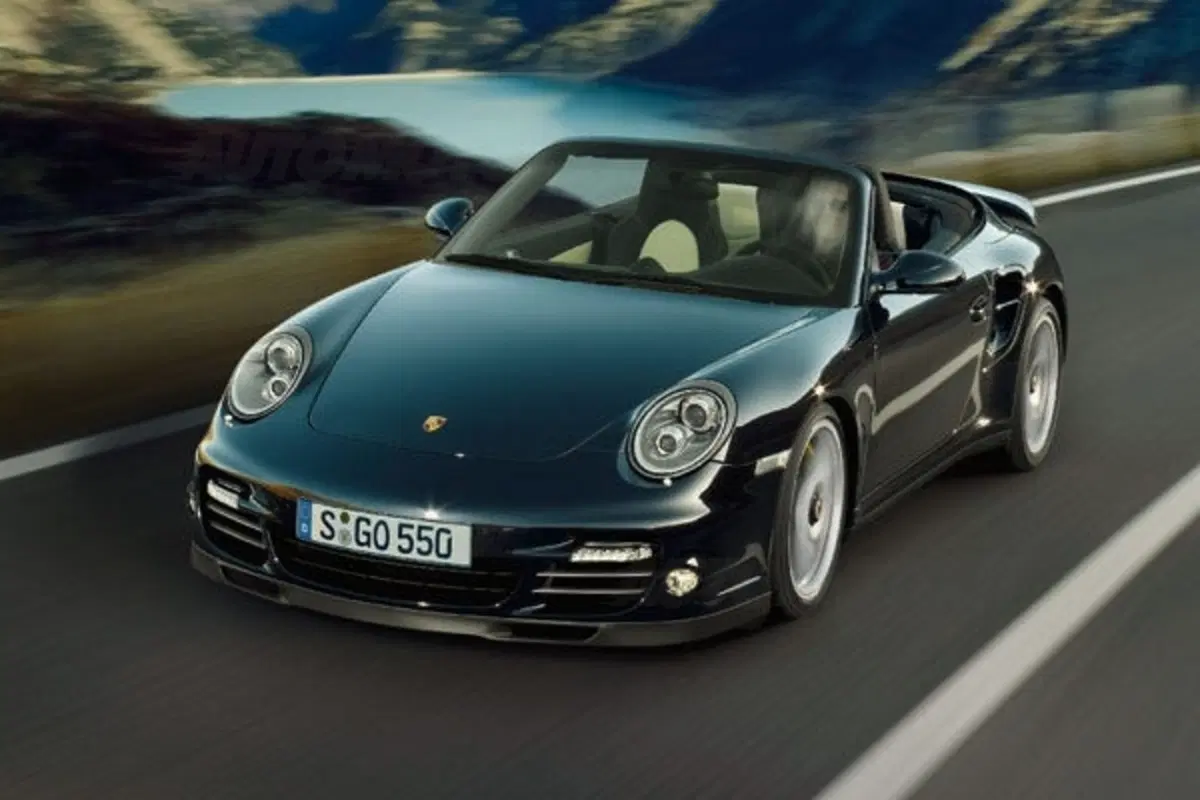Porsche 911 Turbo S (4)