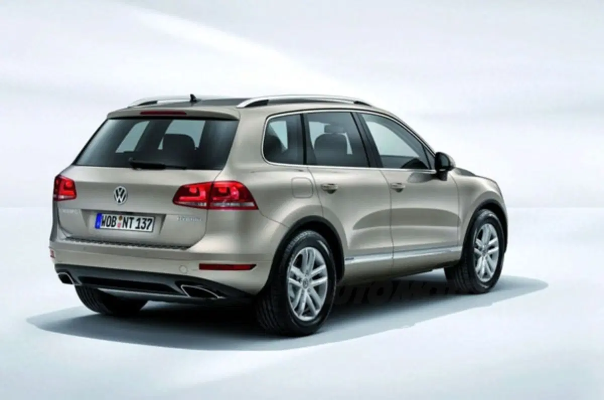 Volkswagen Touareg II: prime foto ufficiali (2)