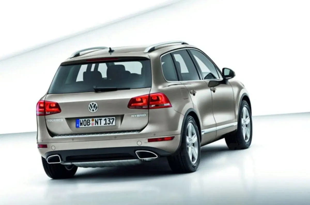 Volkswagen Touareg II: prime foto ufficiali (8)