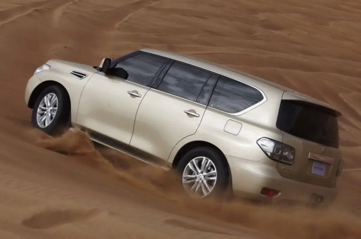 Nuova Nissan Patrol 2010 (2)