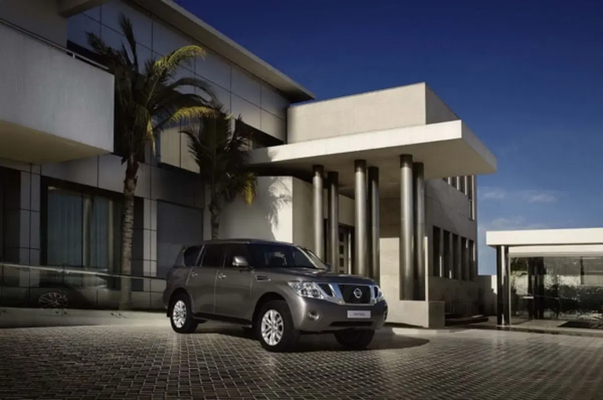 Nuova Nissan Patrol 2010 (4)