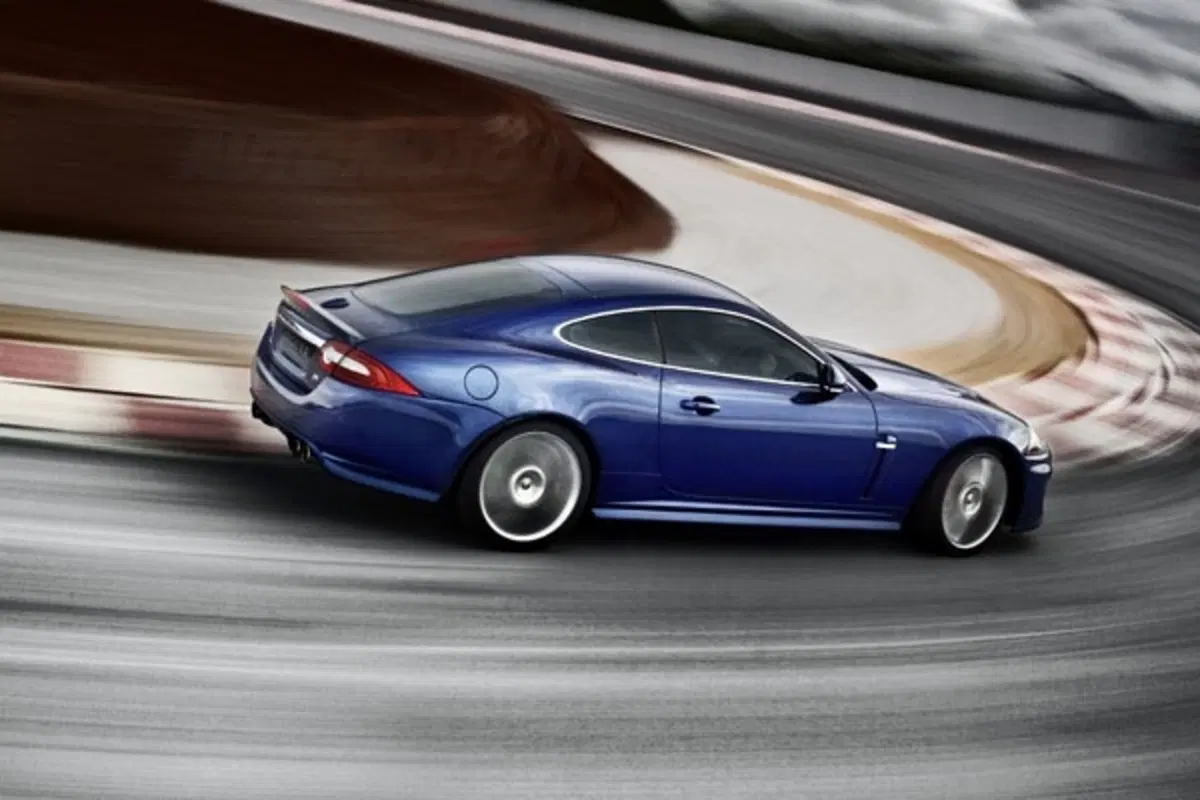 Jaguar XKR Special Edition (8)