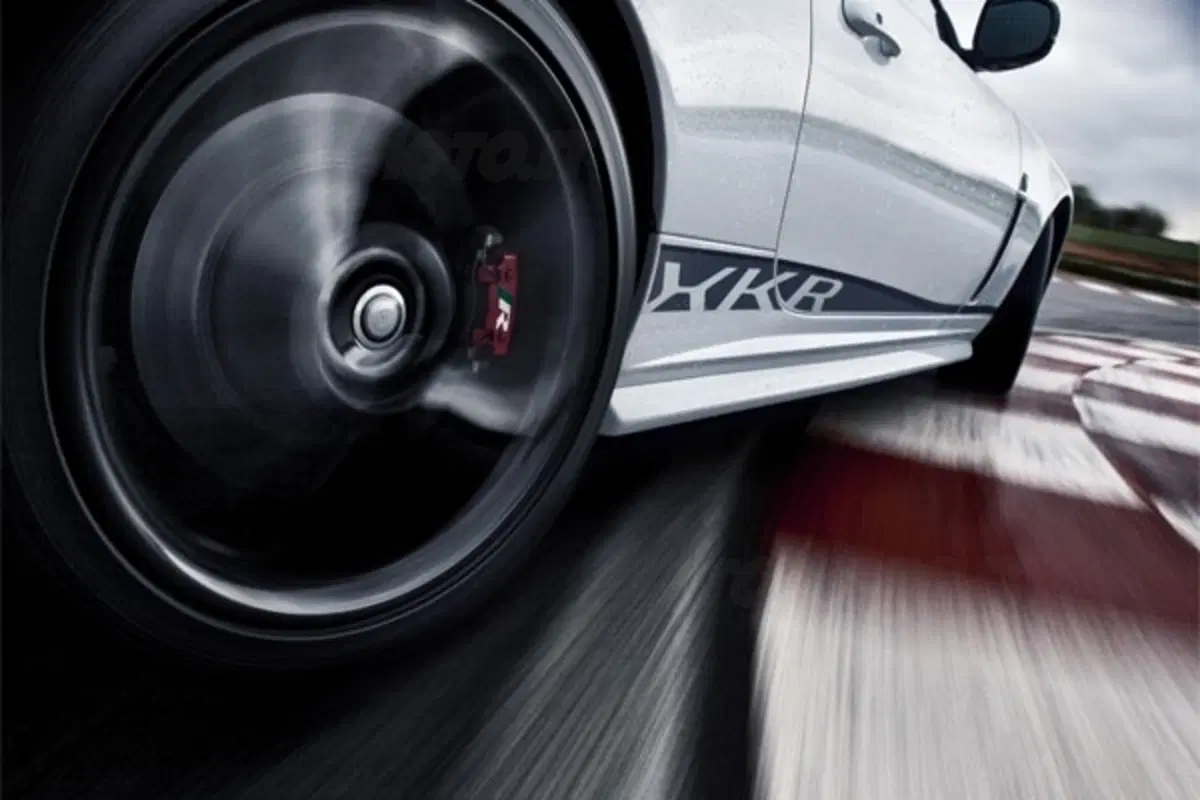 Jaguar XKR Special Edition (13)