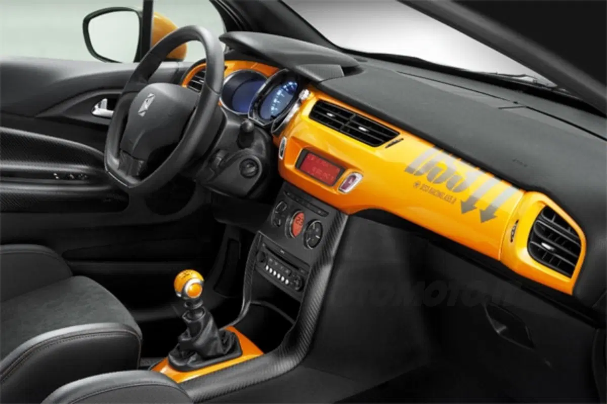 Citroen DS3 Racing (3)