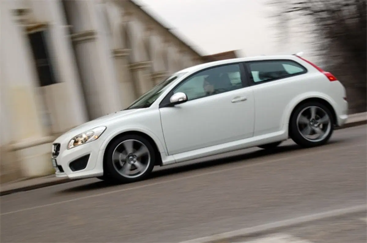 Volvo C30 (4)