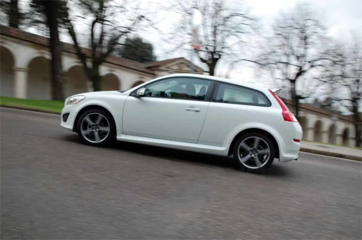 Volvo C30 (8)