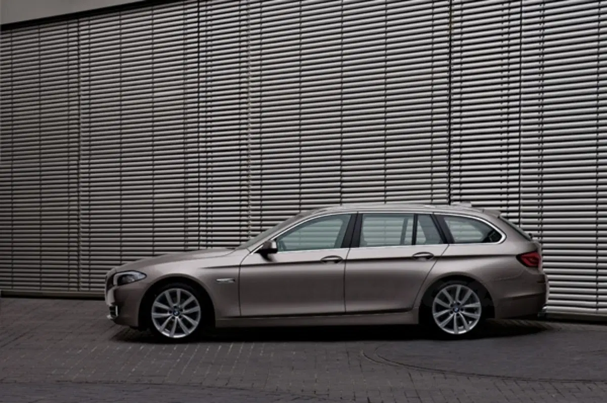 BMW Serie 5 Touring 2010 (2)