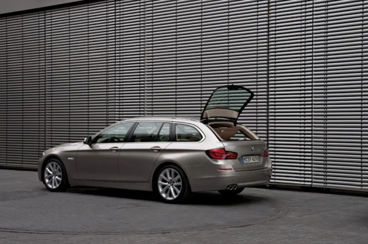 BMW Serie 5 Touring 2010 (8)