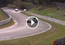 Nürburgring: Renault Megane Coupé RS in drift spettacolare [Video]