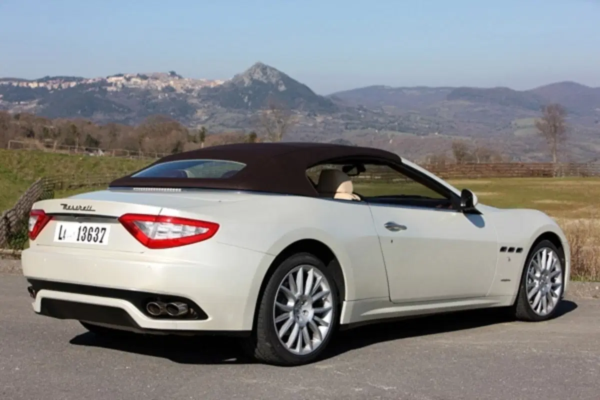 Maserati GranCabrio (7)