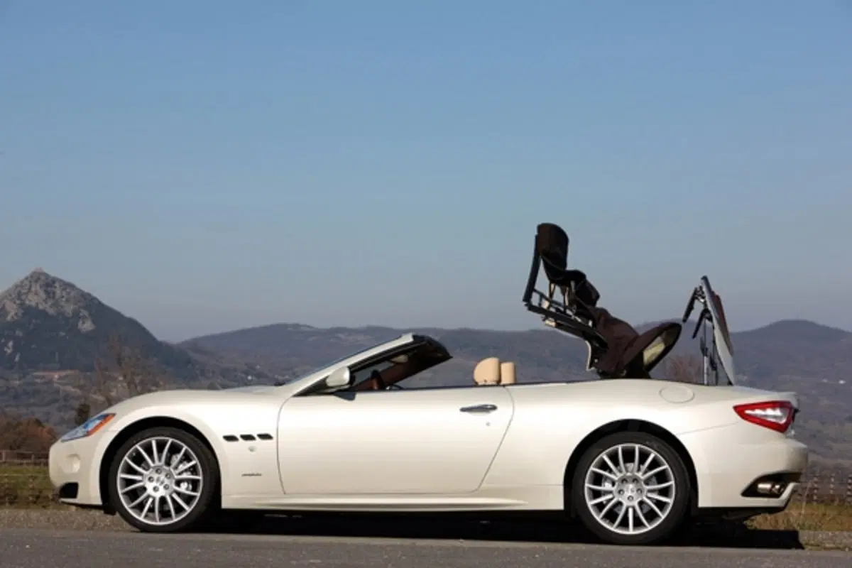 Maserati GranCabrio (12)
