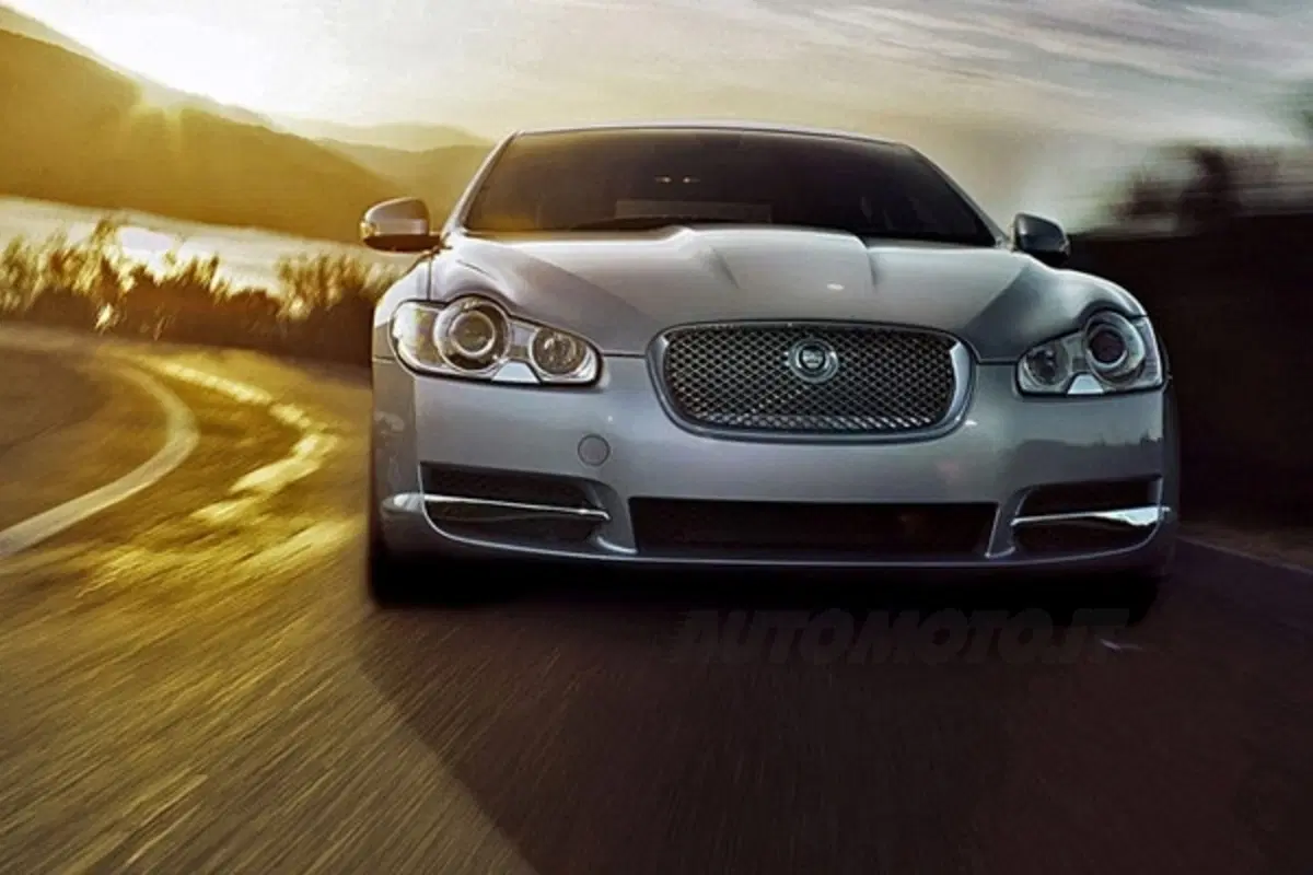Jaguar XF (12)