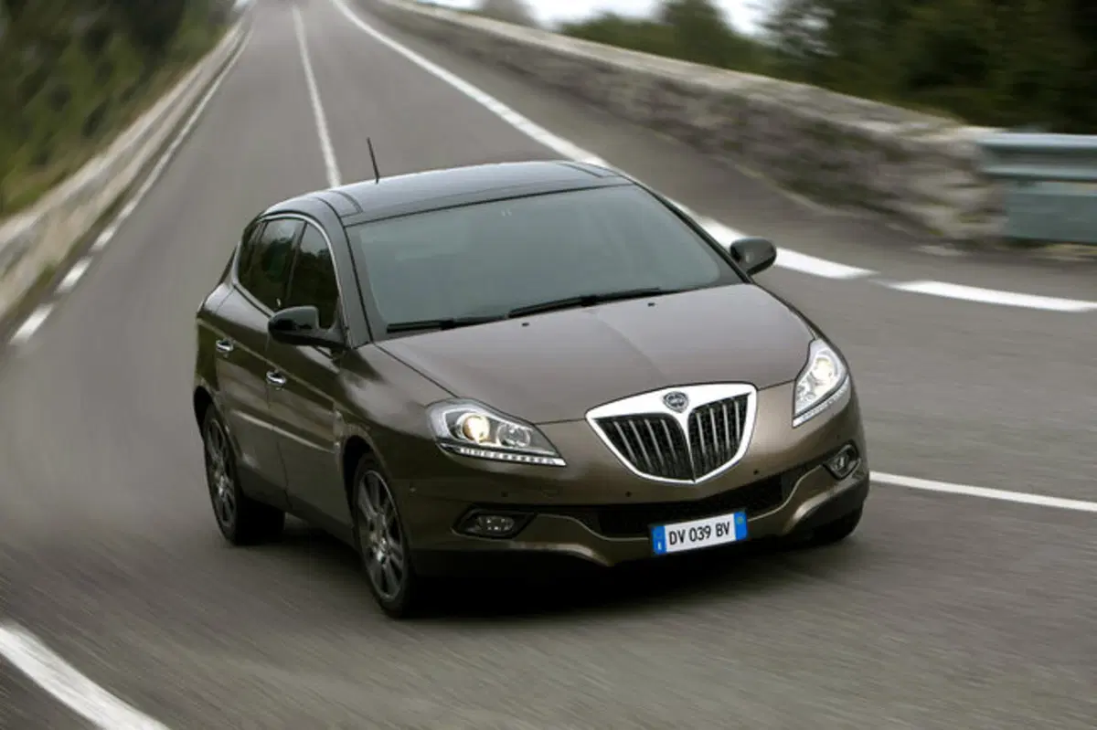 Lancia Delta 1.8 T-Jet 200 CV (2)