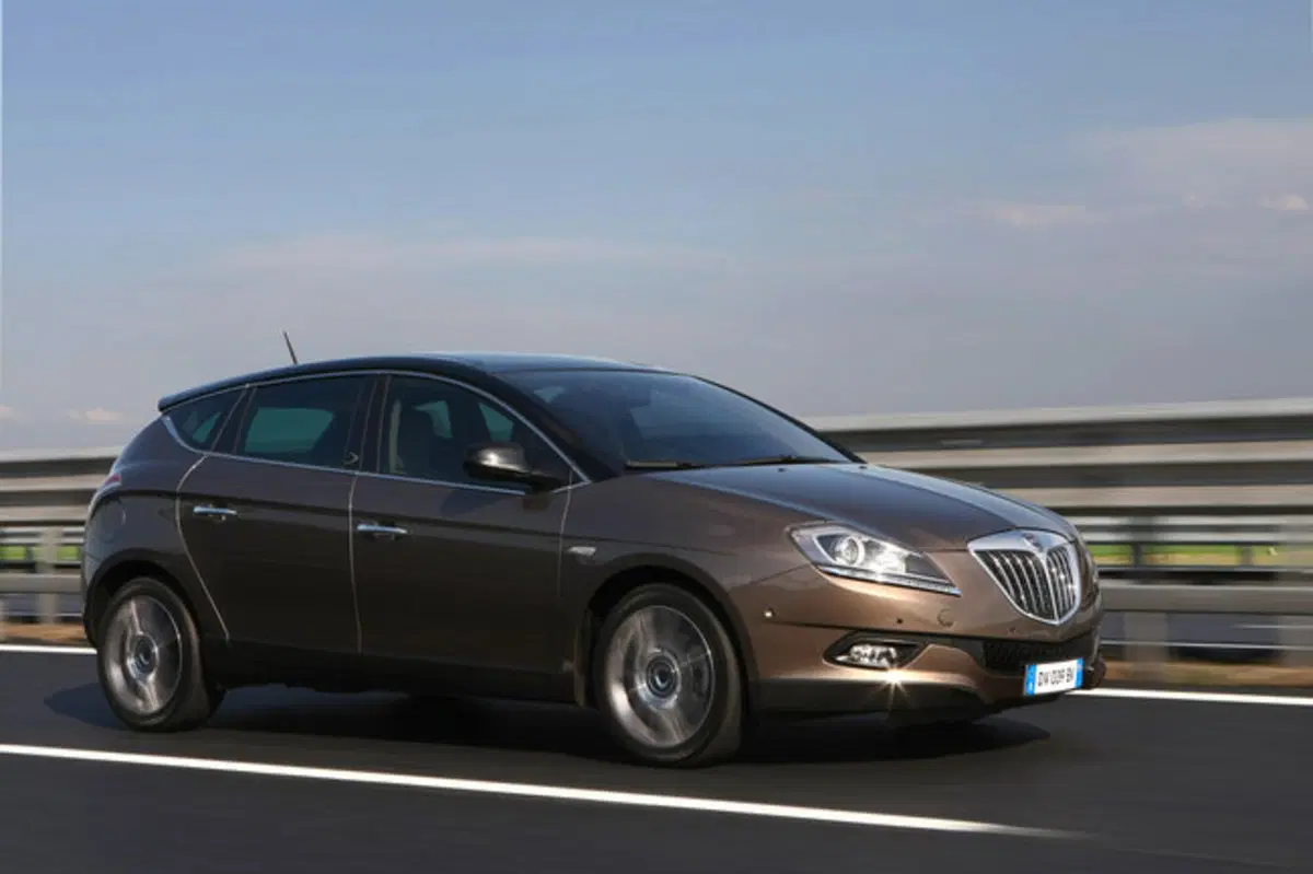 Lancia Delta 1.8 T-Jet 200 CV (10)