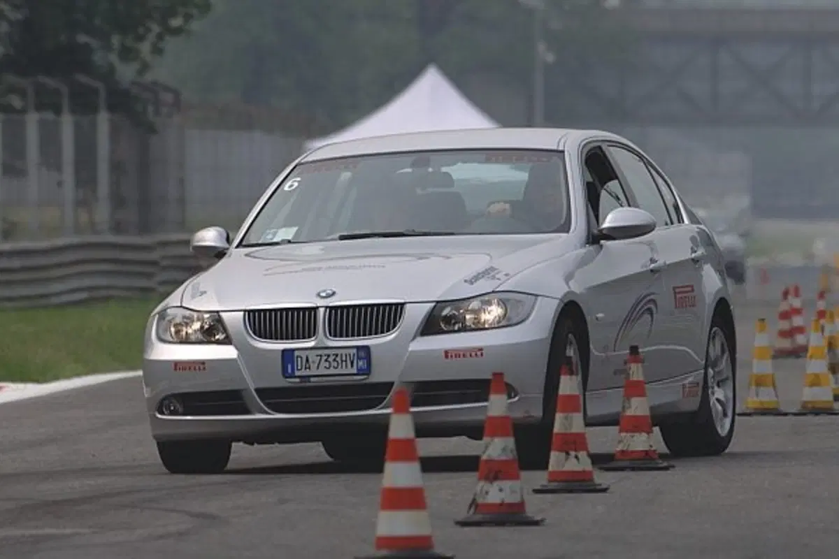 A scuola di sicurezza, in pista con BMW (6)