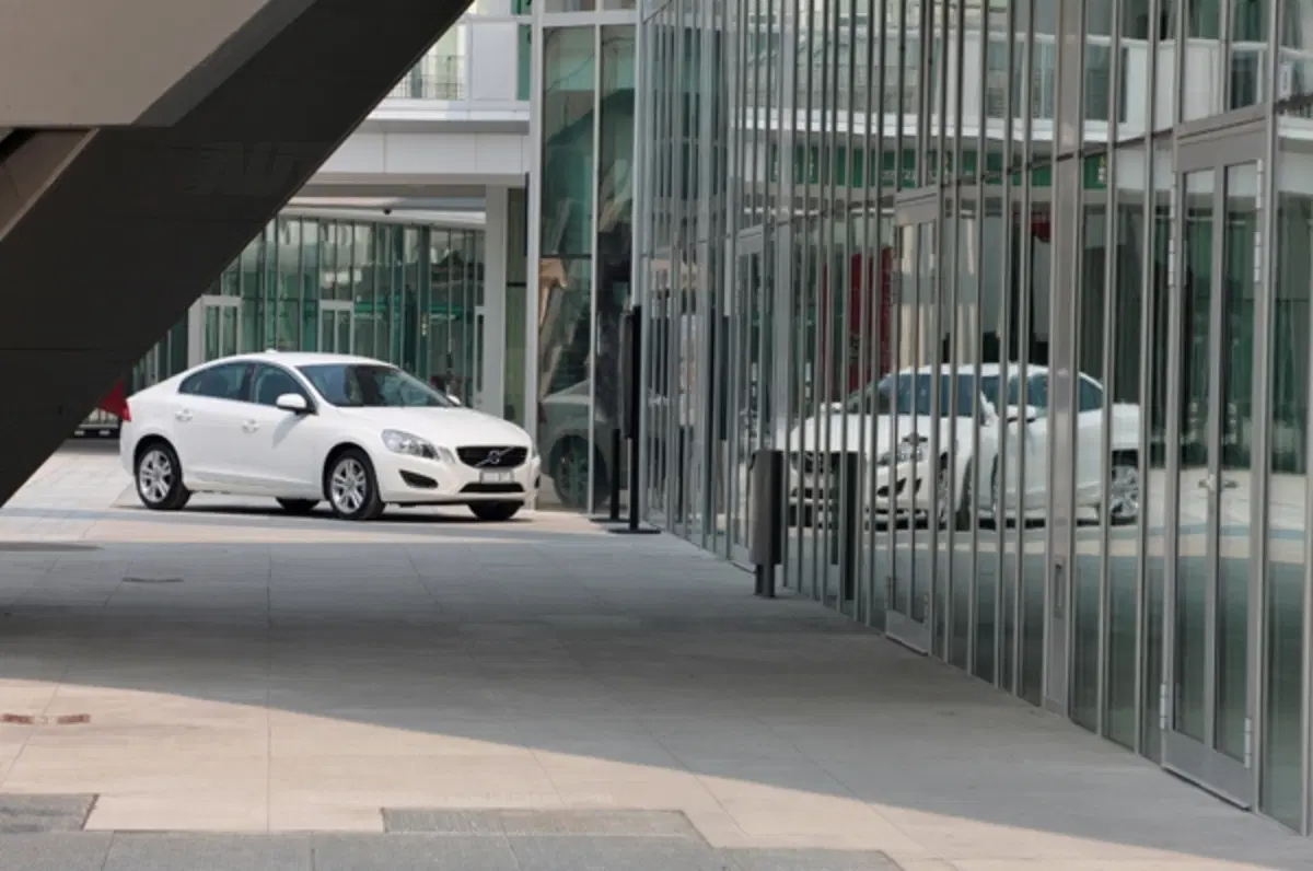 Volvo S60 (13)