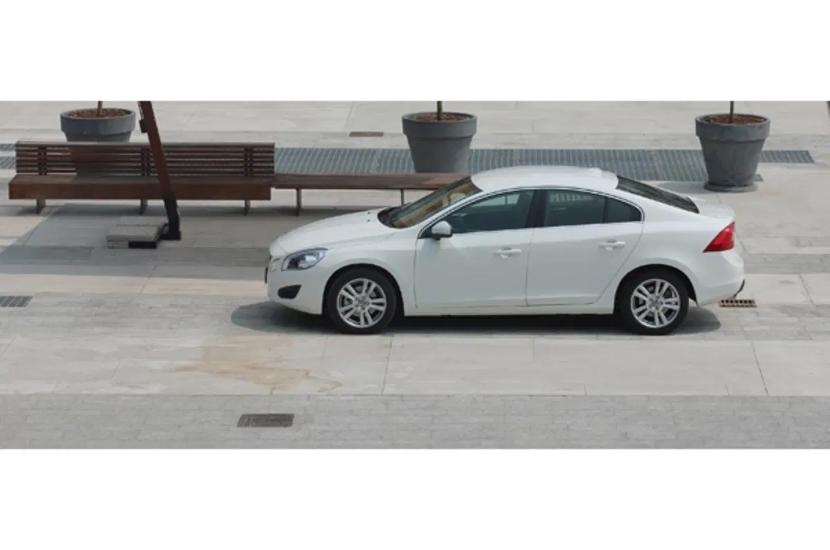 Volvo S60 (14)