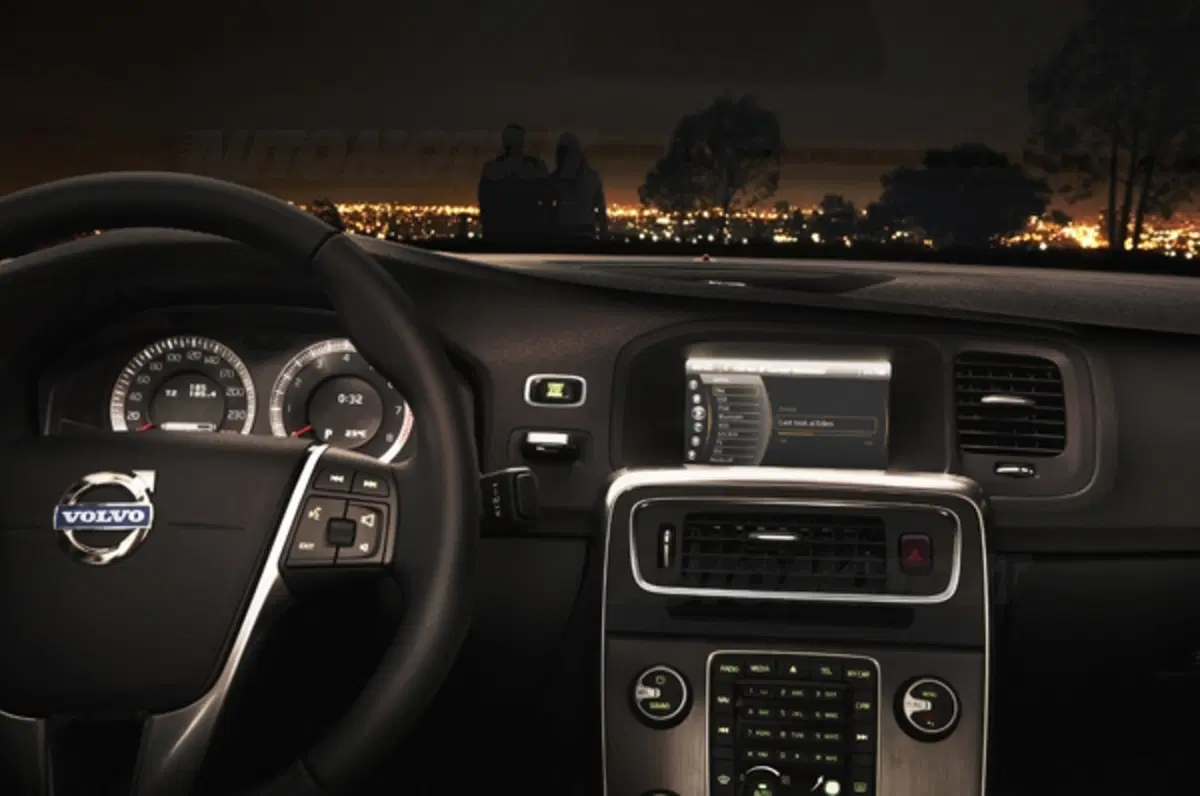 Volvo S60 (21)