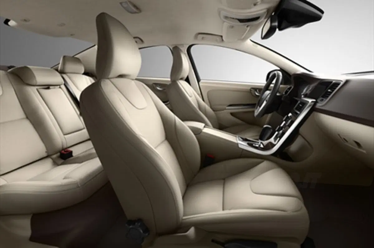 Volvo S60 (27)