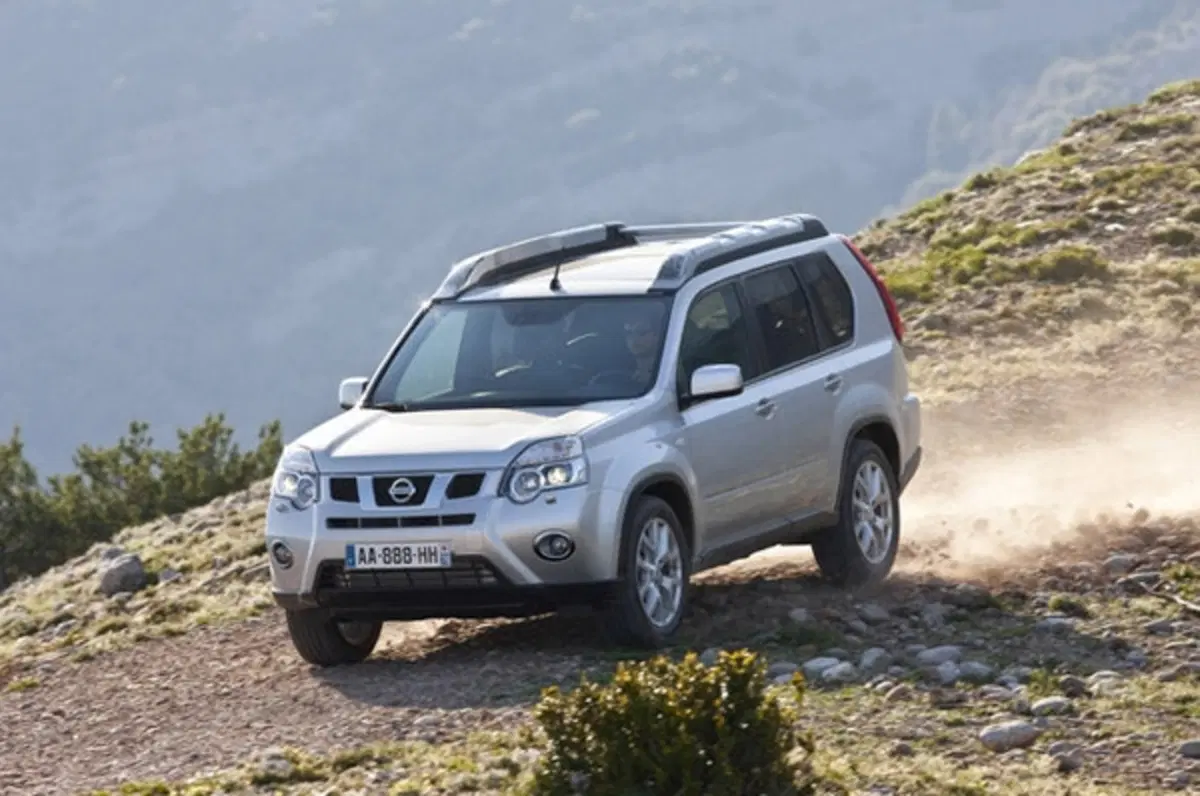 Nissan X-Trail restyling m.y. 2011 (5)