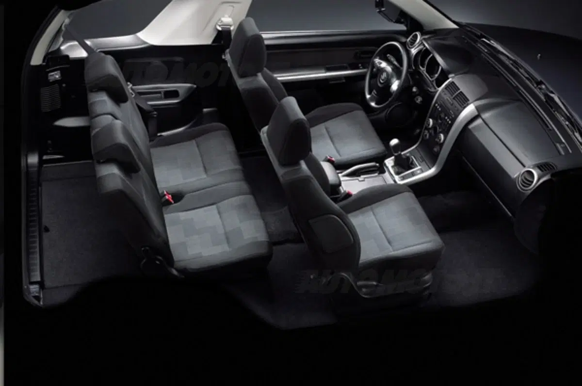 Suzuki Grand Vitara 2011 (15)