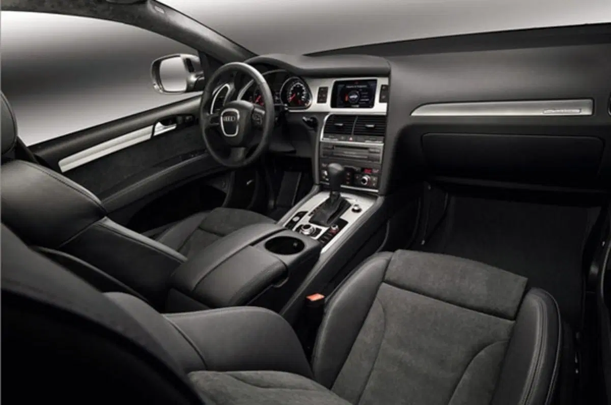 Audi Q7 30 Years Quattro Edition (5)