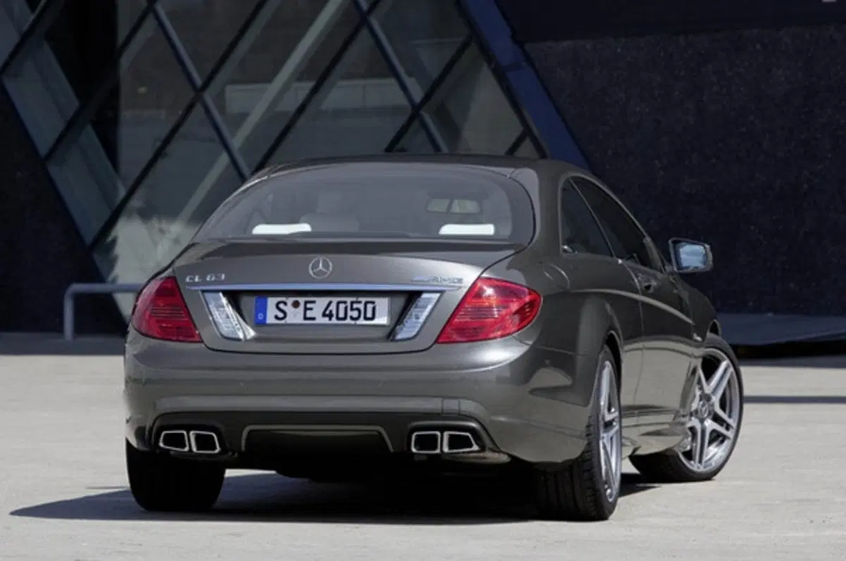 Mercedes CL63 AMG e CL65 AMG m.y. 2011 (10)