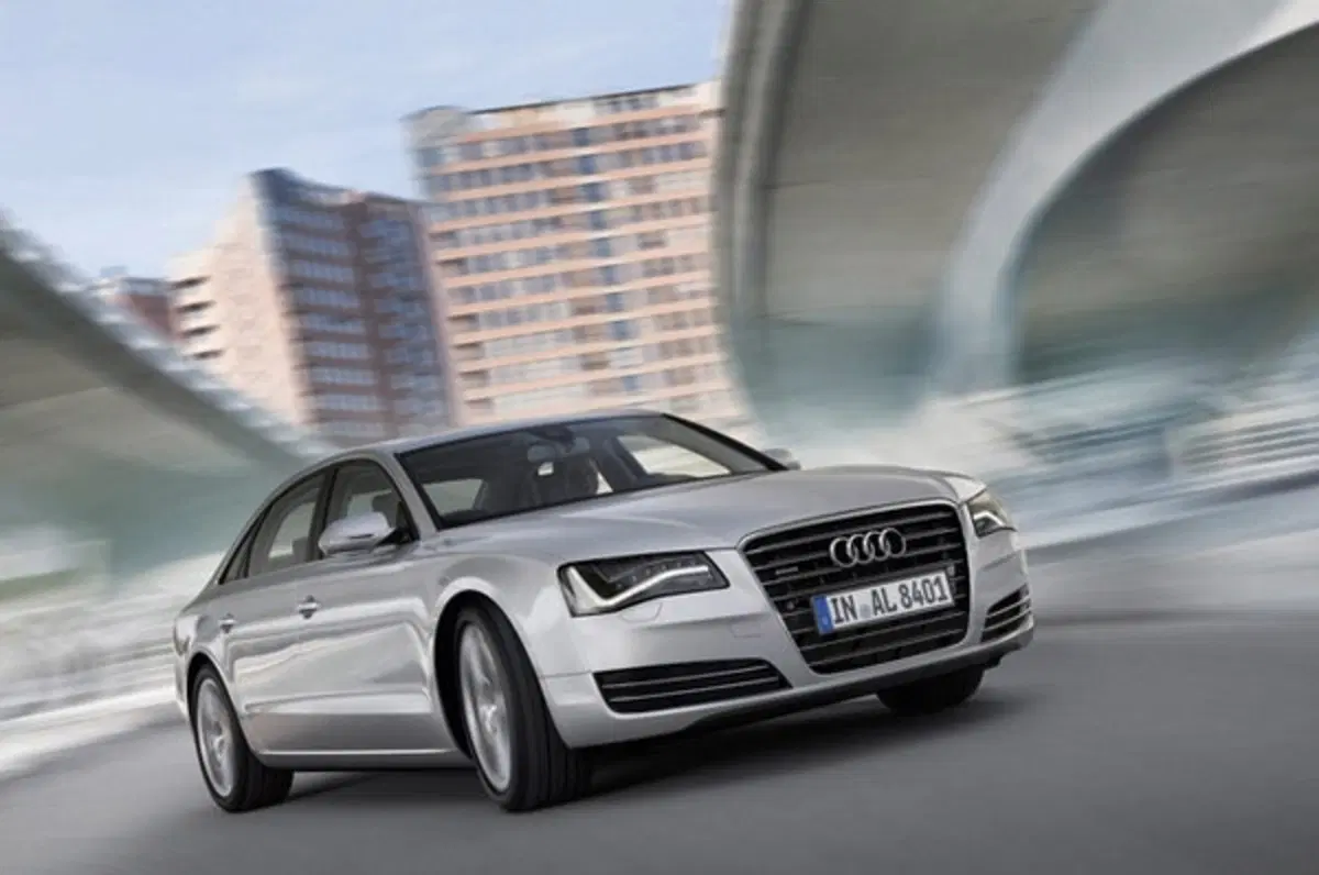 Audi A8 L (4)