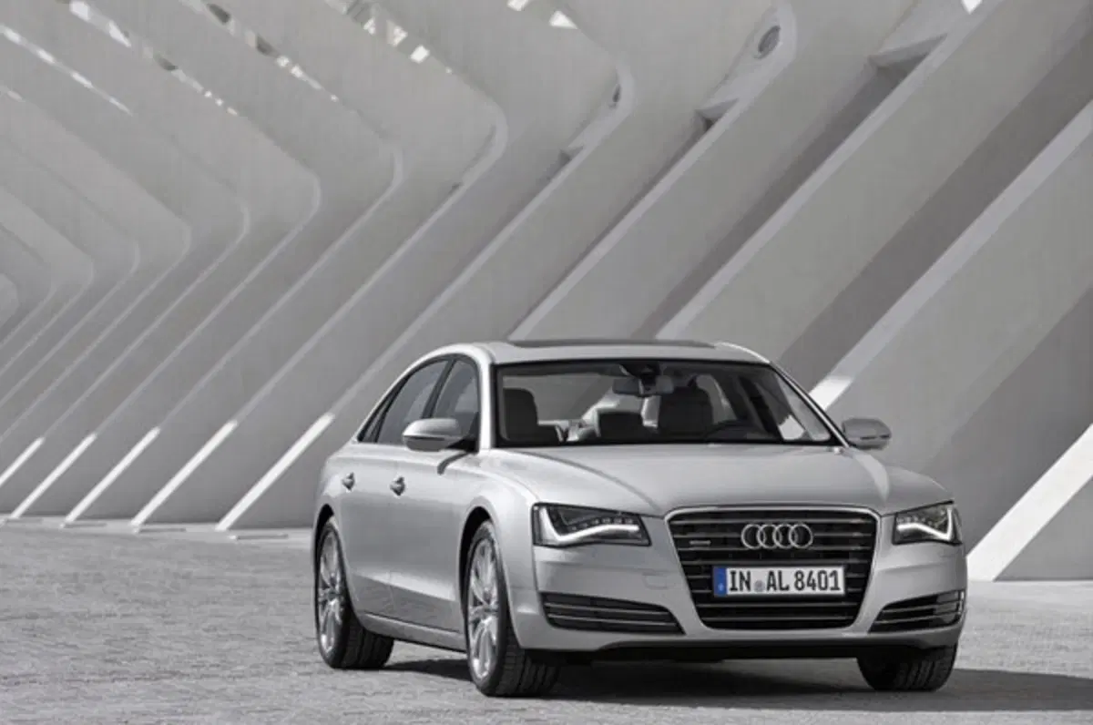 Audi A8 L (7)