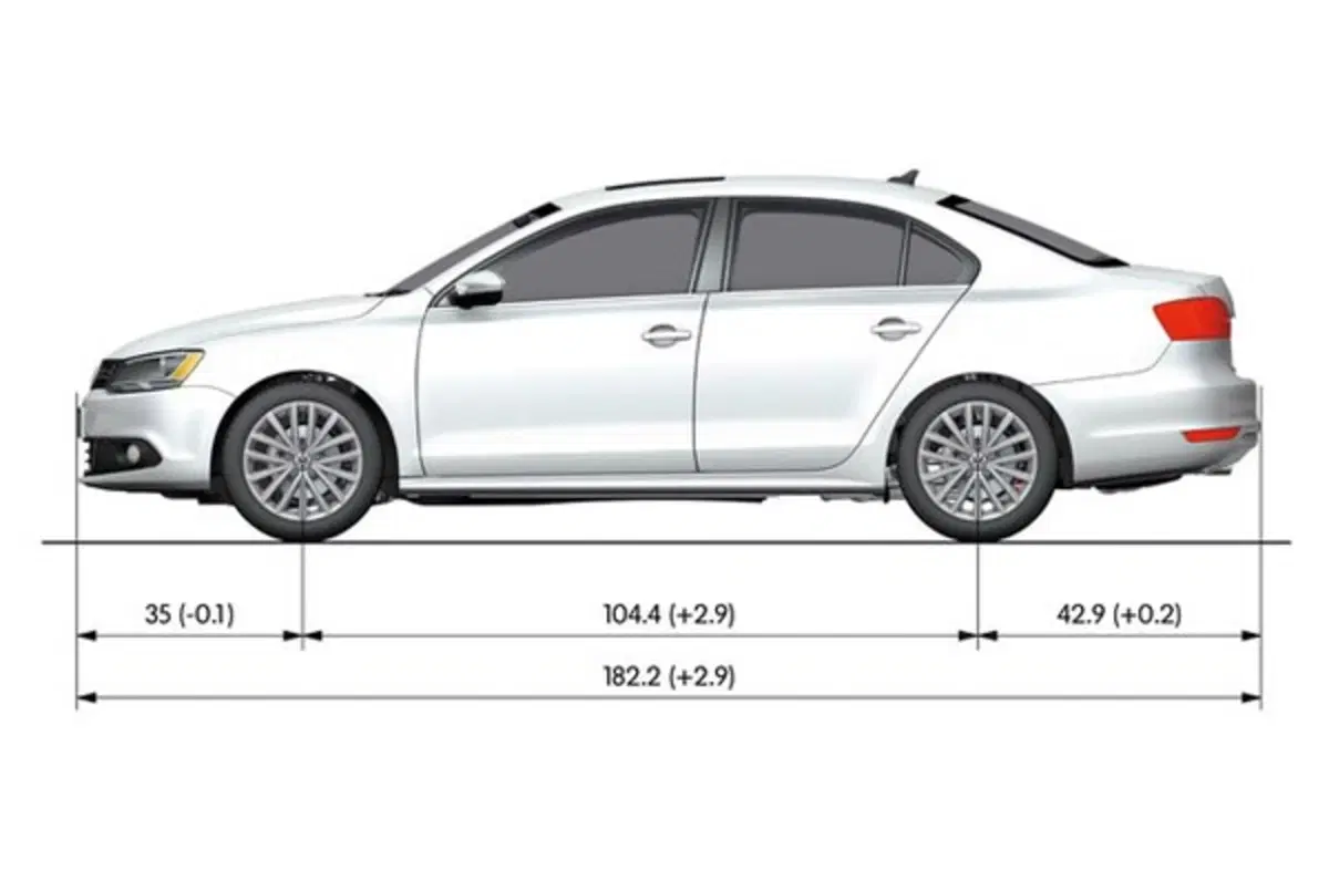 Volkswagen Jetta m.y. 2011 (12)