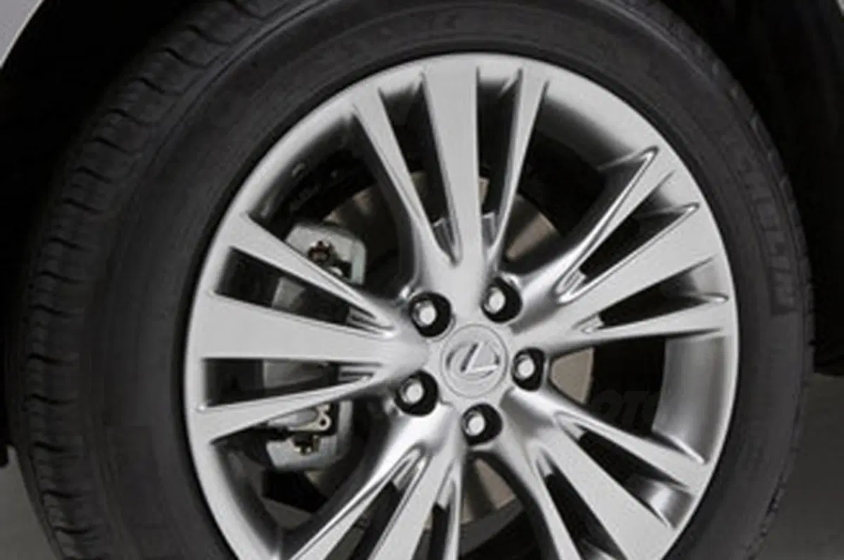 Lexus RX450h Front Wheel Drive (15)