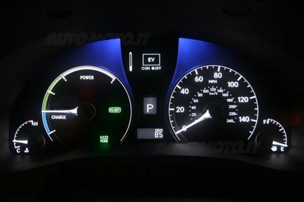 Lexus RX450h Front Wheel Drive (18)