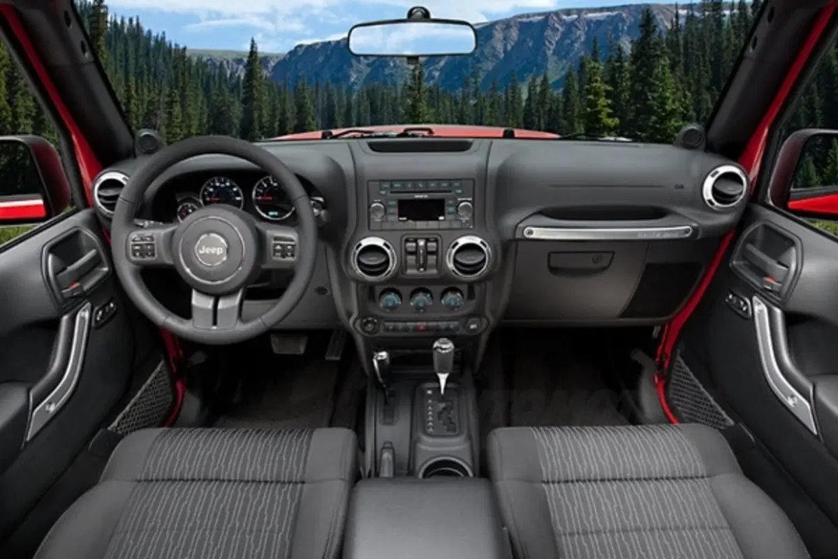 Jeep Wrangler 2011 (13)