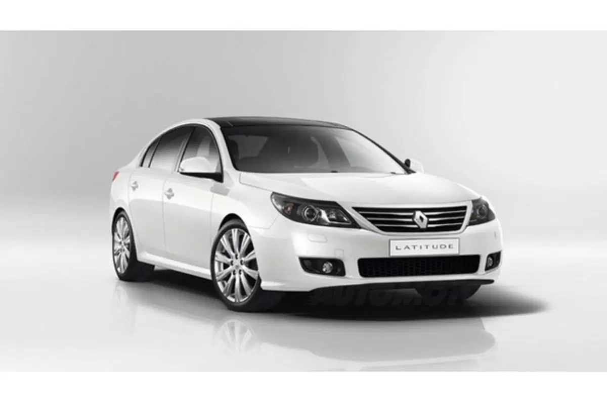 Renault Latitude: debutta in Russia (6)