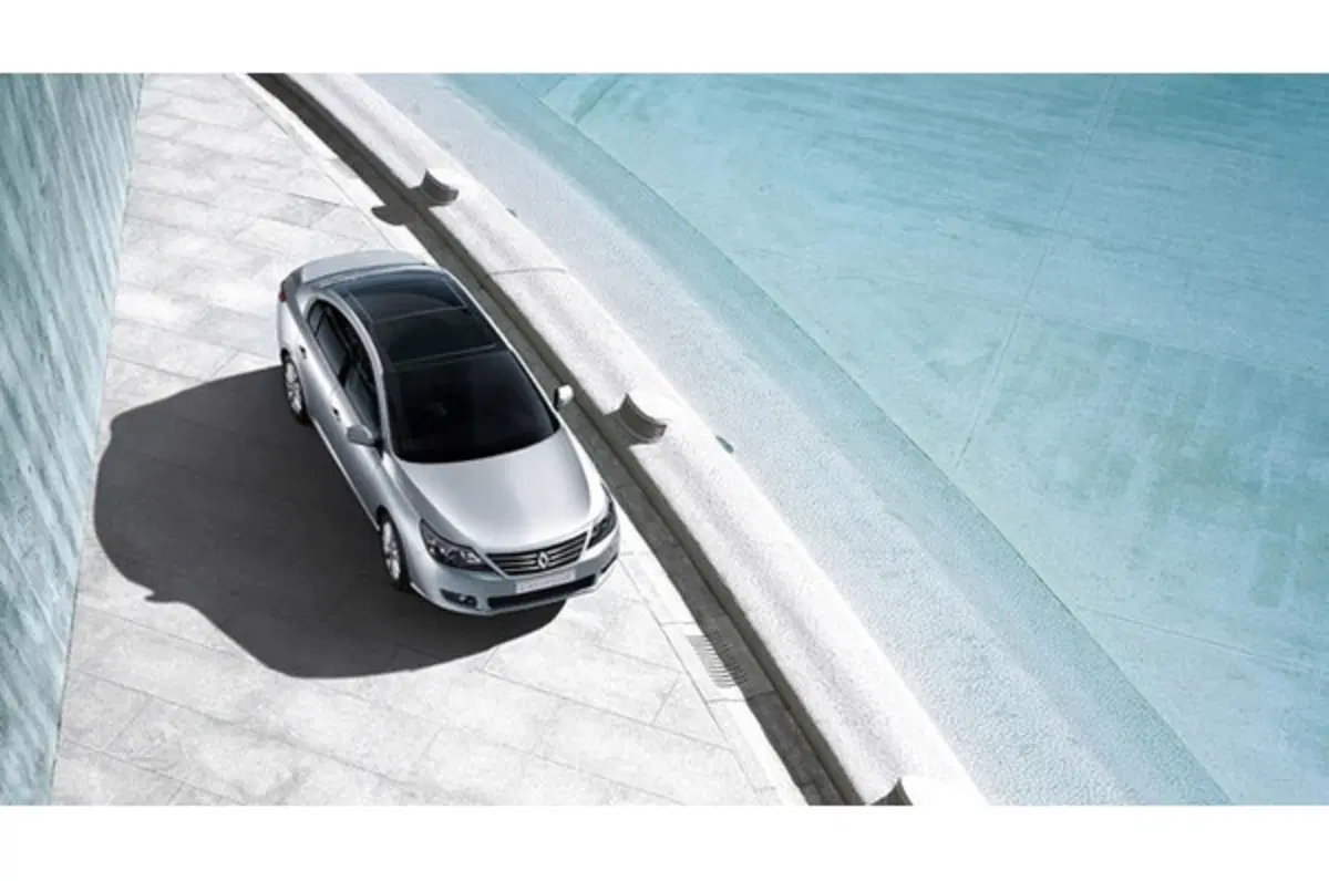 Renault Latitude: debutta in Russia (10)