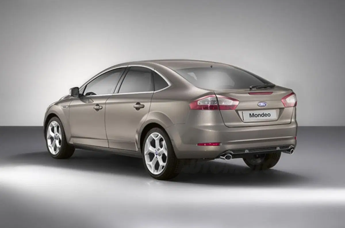 Ford Mondeo restyling - M.Y. 2011 (13)