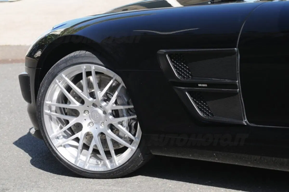 Mercedes SLS AMG Brabus (7)