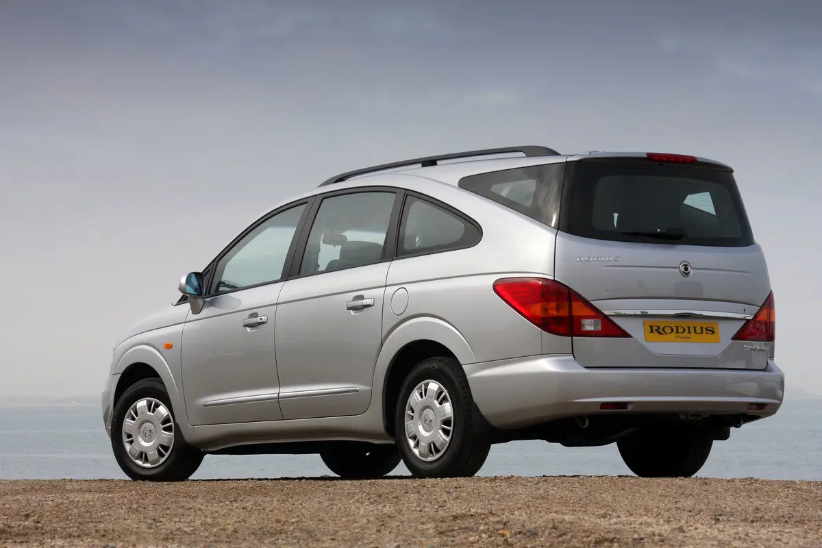 Ssangyong Rodius (2005-09) (2)