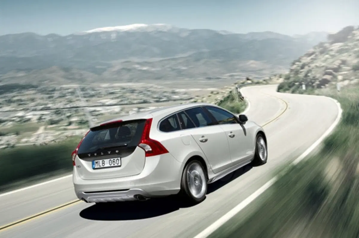 Nuova Volvo V60 (2)