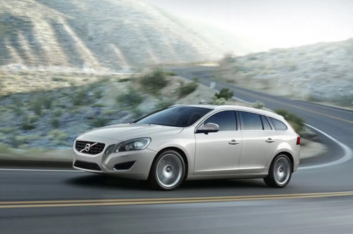 Nuova Volvo V60 (3)