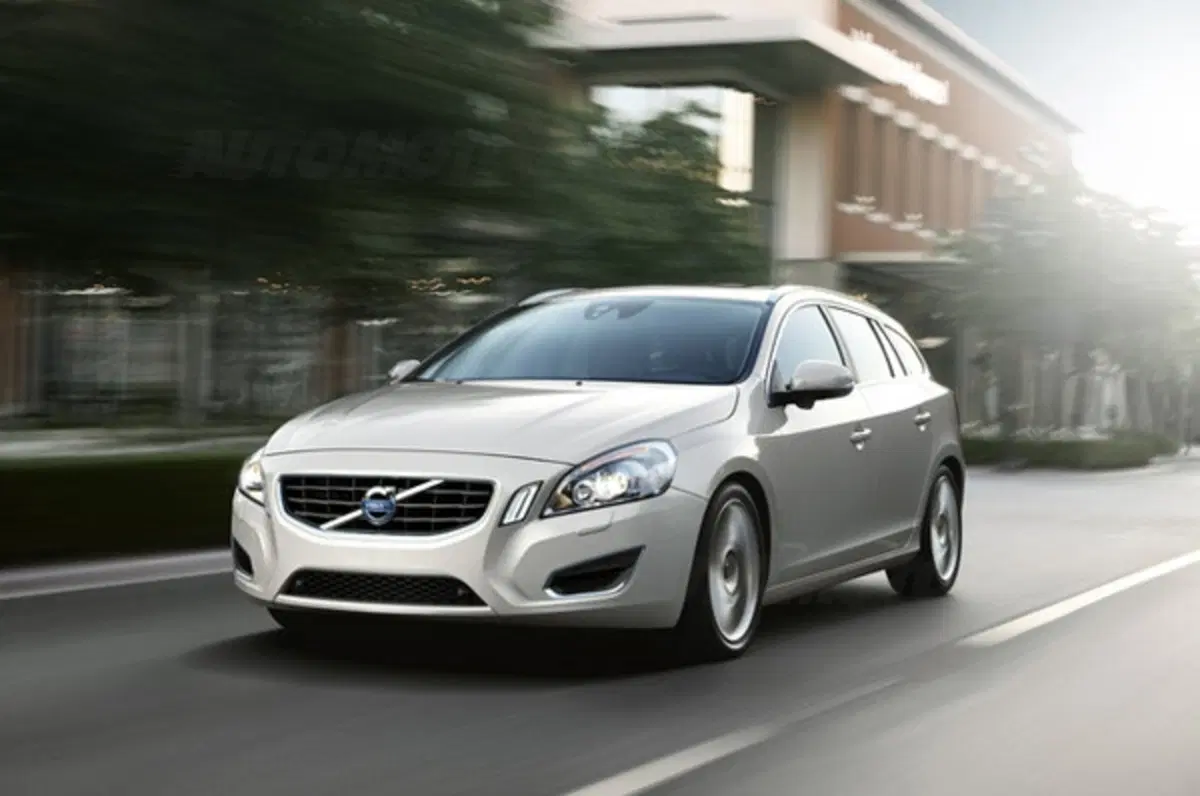 Nuova Volvo V60 (4)