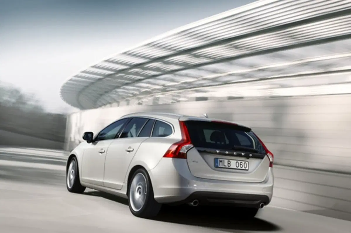 Nuova Volvo V60 (14)